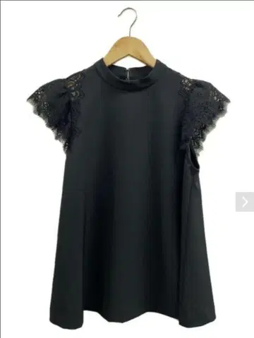 CELFORD 레이스 커팅 블라우스