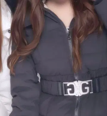 GYDA 블랙 다운 자켓 허리 벨트 포함