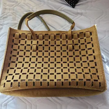 스웨이드 메쉬 디자인 토트백