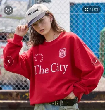 [ 새상품급 완판템 ] WISHFOREVER 빨간색 맨투맨 드로 코드