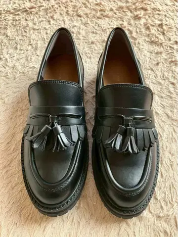 미사용 새상품 UNITED ARROWS 트랙 밑창 로퍼