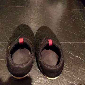 Teva 블랙 슬립온