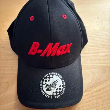 B-Max 블랙 레드 캡