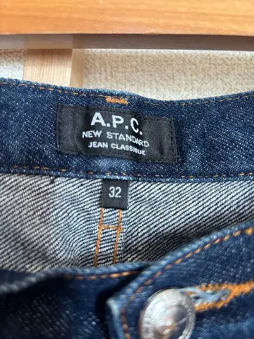 A.P.C. NEW STANDARD 스트레이트 데님 32