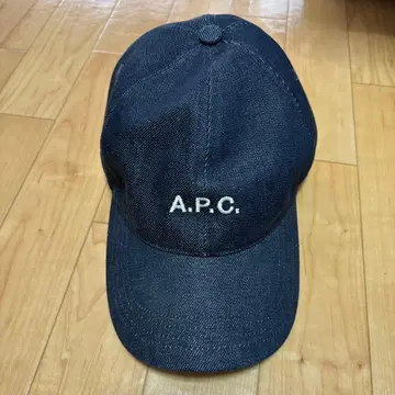 A.P.C. 다크 블루 캡 사이즈 60