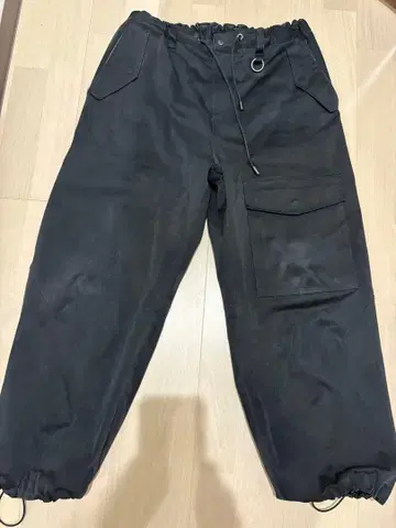 UNITED TOKYO 블랙 카고 팬츠