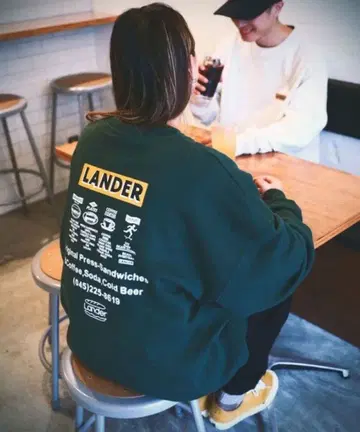 프릭스스토어 맨투맨 그린