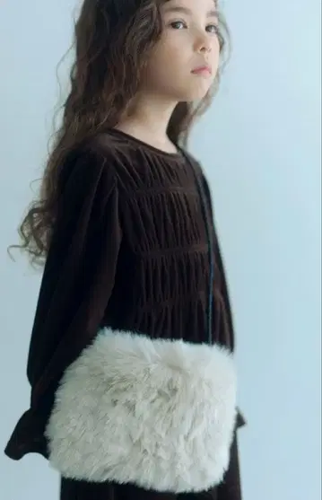 인조 모피 미니백 그레이