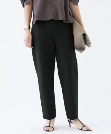 24년 이에나 종이상자 스웨트 팬츠 36