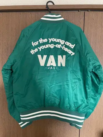 V A N jac 미사용 그린 베이스볼 점퍼 L
