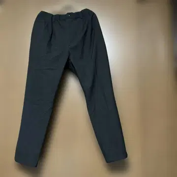 그린 레이블 릴랙싱 블랙 슬랙스