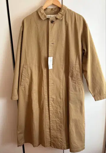 HARVESTY 베이지 롱 코트