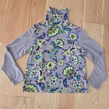 TOKUKO 1er VOL 꽃무늬 하이넥 긴팔 상의 size 9