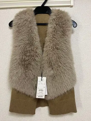 ZAMP [ M ] 니트 베스트 퍼 포함 브라운