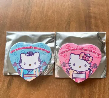 마츠켄 삼바 x 헬로키티 랜덤 캔뱃지 2종