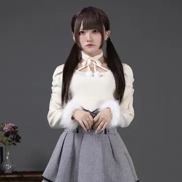 퍼 달린 리본 소매 컨셔스 니트