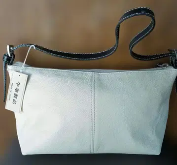 화이트 소가죽 가죽 숄더백 택 포함