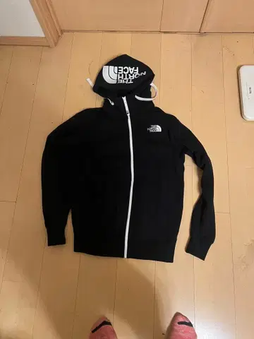 더 노스페이스 블랙 후드티 UU 사이즈 M 일본 XL 상당