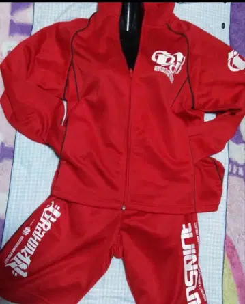 인스피릿 x 브라흐만 저지 상하의 레드