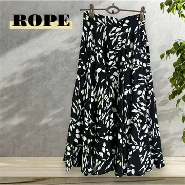 ROPE 로페 플레어 스커트 모노톤 패턴 36 블랙 계열