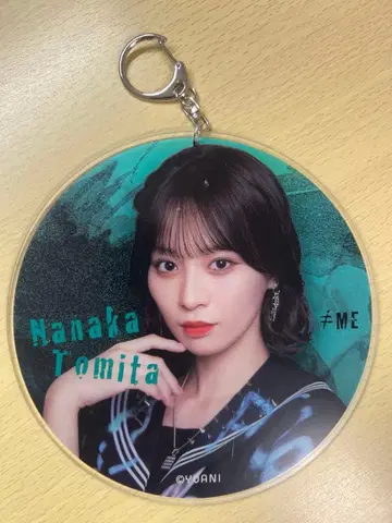 토미타 나나카 빅 아크릴 키링 이코노이조이 2024 의상 노이미