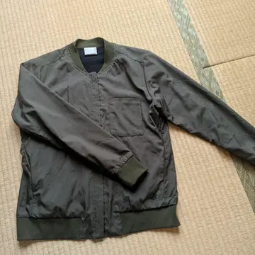 뉴발란스 올리브 그린 점퍼