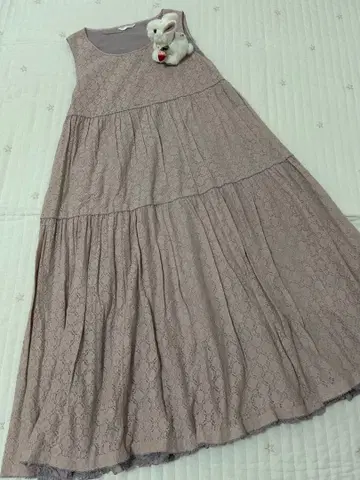 핑크하우스 전체 레이스 이중지 슬리브리스 원피스 피코프릴