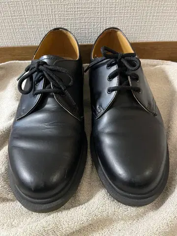 닥터 마틴 3홀 UK7 부츠