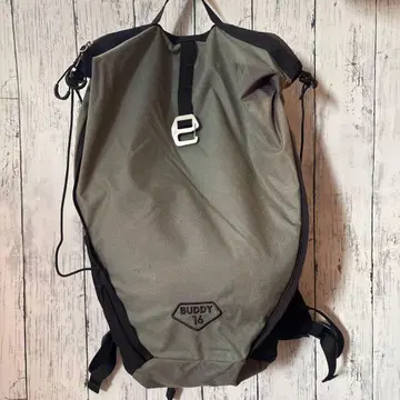 BUDDY 16 백팩 그레이/블랙