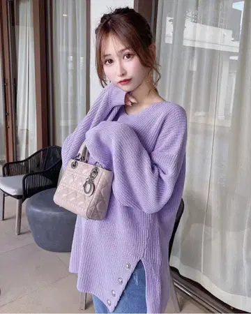 새상품급 Rady 라벤더 슬릿 니트 상의