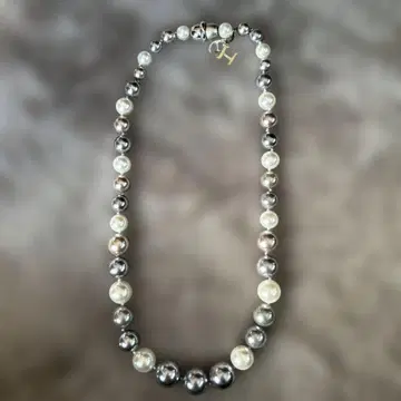 House of Elliott 펄 목걸이
