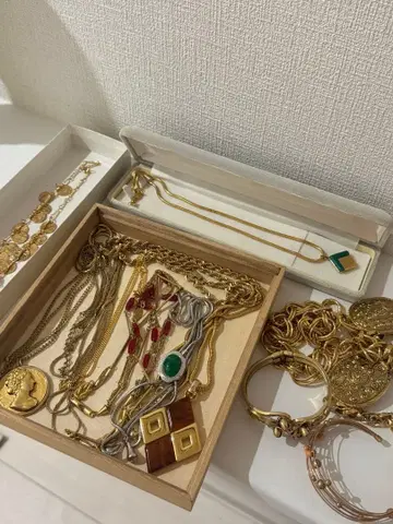 액세서리 세트 생전 정리