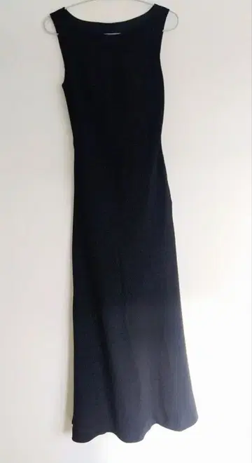 블랙 슬리브리스 롱 원피스