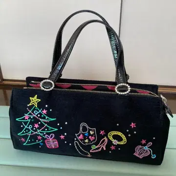 싱크비 크리스마스 자수 핸드백 블랙