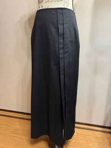 [ 23구 ] 롱 스커트 ( 사이즈 40 )