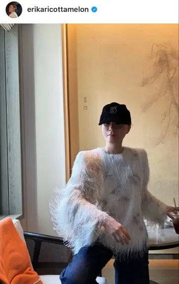 라들로 ELLE샵 한정판 벨벳 캡 블랙 미사용 새상품