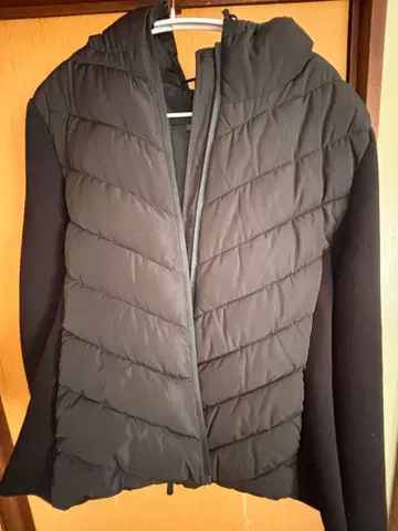 ZARA 후드 부착 블랙 다운 자켓 EUR XL