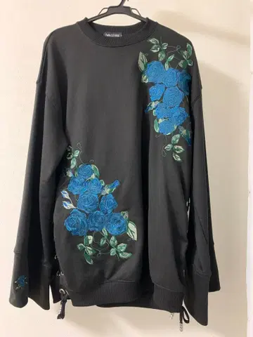 Ado x hare 맨투맨 (S 사이즈) (카드 택 포함)