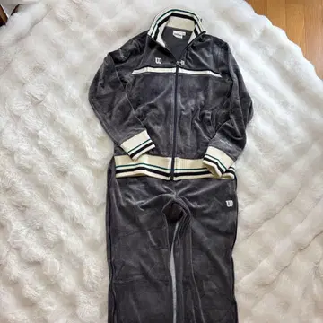 Wilson 그레이 셋업 M