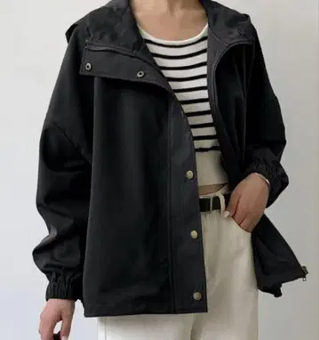 새상품 ReRe 마운틴 파카 블랙