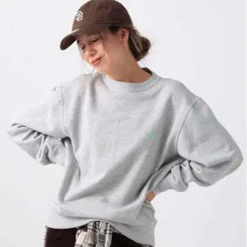 베이플로우 챔피온 맨투맨 별주 그레이