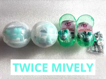 TWICE LOVELYS MIVELY 가챠가챠 미나 새상품 가샤폰