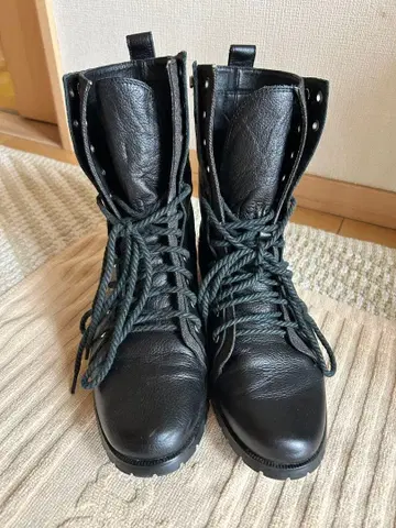 23.5 유나이티드 컬러 오브 베네통 여성용 부츠