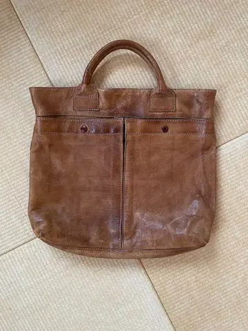 마가렛호웰 브라운 가죽 토트백