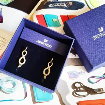 # Swarovski # 귀걸이 # 스와로브스키 # 귀찌