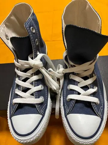 CONVERSE ALL STAR 네이비 하이컷 스니커즈