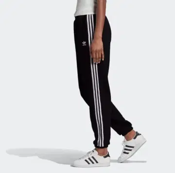 adidas 블랙 스웨트 팬츠 M 사이즈