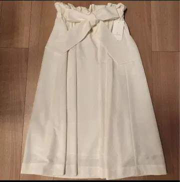 UNITED ARROWS 그로그랭 리본 플레어 스커트 화이트 택 포함