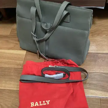 발리 숄더백 올리브 그린 핸드백