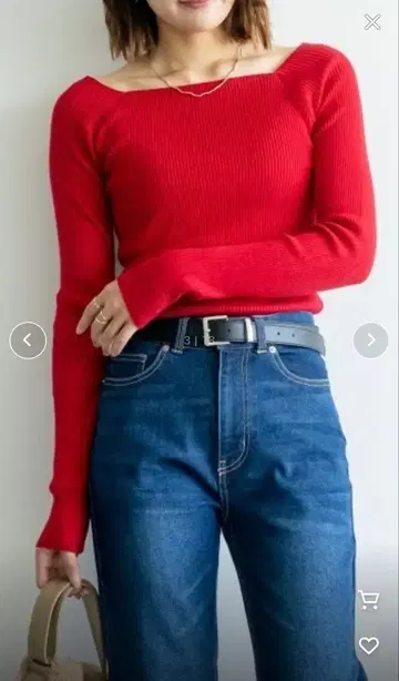 스퀘어 오프숄더 니트